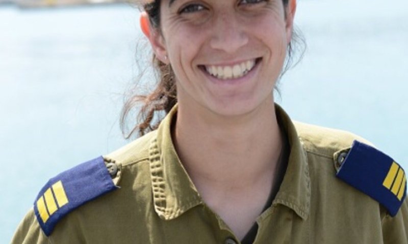 לראשונה: קצינה תמונה למפקדת ספינה בחיל הים