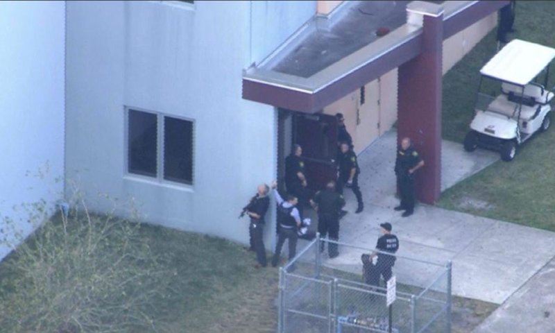 שנה לאחר הטבח בפלורידה: 2 מהניצולים התאבדו