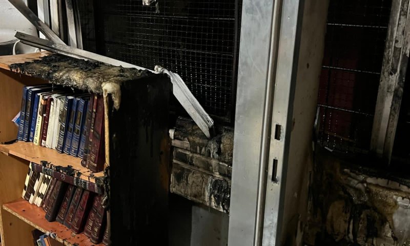 מזעזע: תושב בית שמש הצית בית כנסת ונעצר