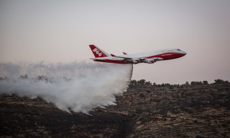 מדינה ראשונה הודיעה: "נשלח סיוע לאיראן לכיבוי השריפה בנמל"