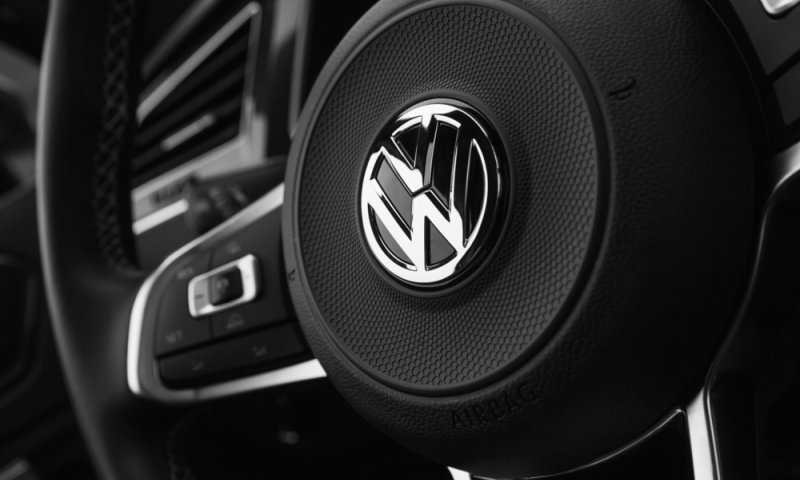 ענקית הרכבים הודיעה: נפסיק את הפעילות באיראן