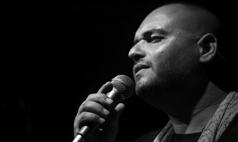 צפו: שי צברי בחידוש מצמרר לאביתר בנאי