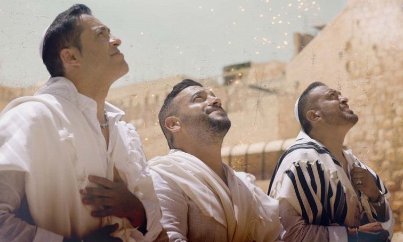 הרכב השנה לסרוגים על "הלהיטים של בית הכנסת"