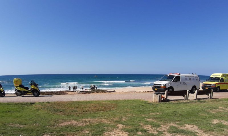 לאחר מאמצי החייאה: נקבע מותו של האדם שטבע בחוף פלמחים
