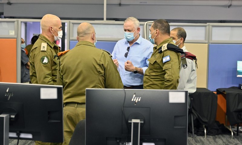 גנץ: "רק אויב חסר הגיון יעיז לבדוק את מידת מוכנותנו"