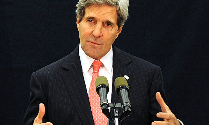 גורמים ישראלים: קרי מנסה ליצור חרם על ישראל