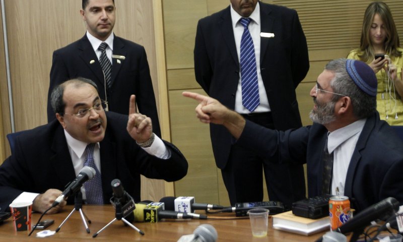 בן ארי: לא קונה את הודעת הגינוי של ח"כ אחמד טיבי