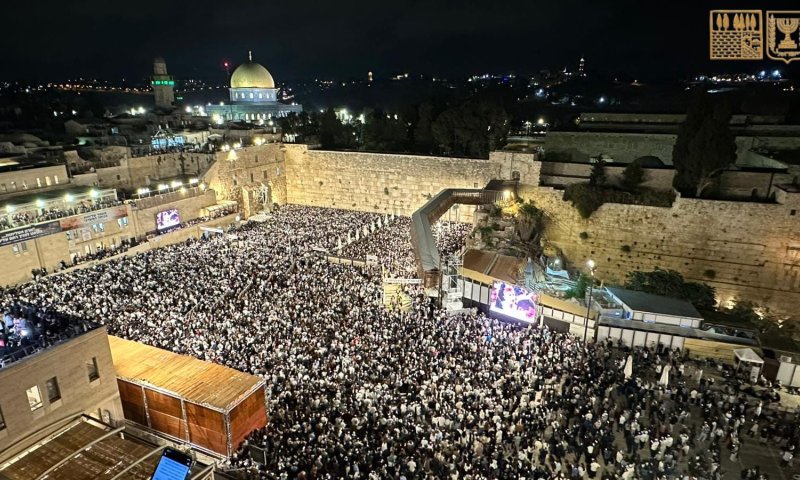 בקואליציה יתנו חופש הצבעה על "חוק הכותל"