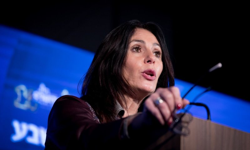 "ליאור אשכנזי, אל תהיה הגרבוז של המזרחיים"