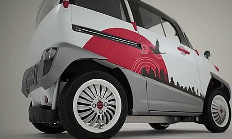 צפו: מכונית חשמלית שנוסעת על המים