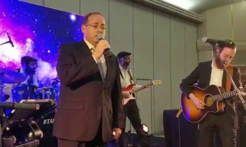 צפו: הופעה מפתיעה בטקס מצטייני השירות הלאומי