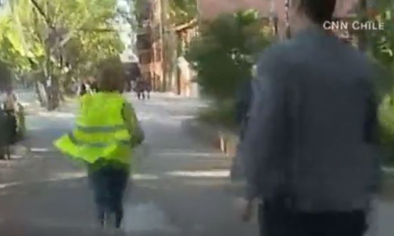 ראש העיר לא אהבה את השאלות וברחה בריצה; צפו