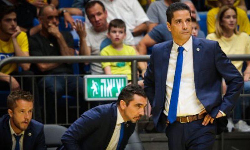 אחרי הכישלון בדרבי: פוטר מאמן מכבי ת"א