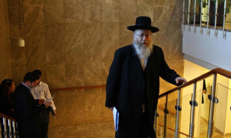 ליצמן קורא לגנץ: "תתנער פומבית מהקמפיין של לפיד"