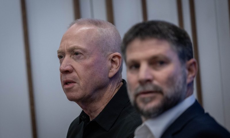 סמוטריץ' נגד הפיקוד הבכיר: "שבוי בתפיסות ישנות"