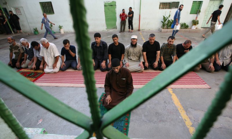 פיגוע בקציעות: אסירי חמאס דקרו שני סוהרים