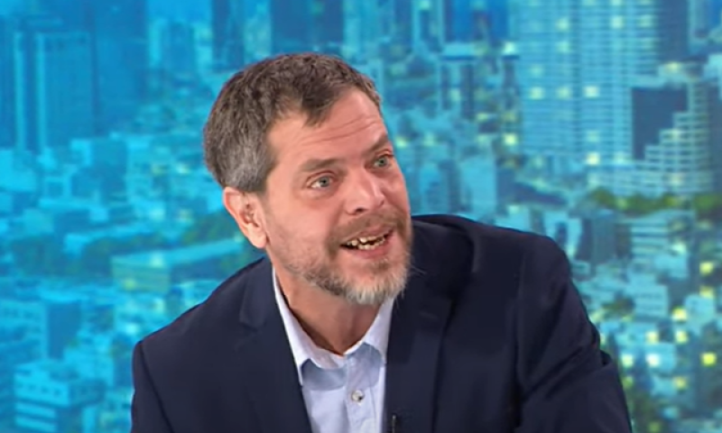 צפו | שי גולדן התפוצץ על הפעילה הסרוגה: "תתביישי"