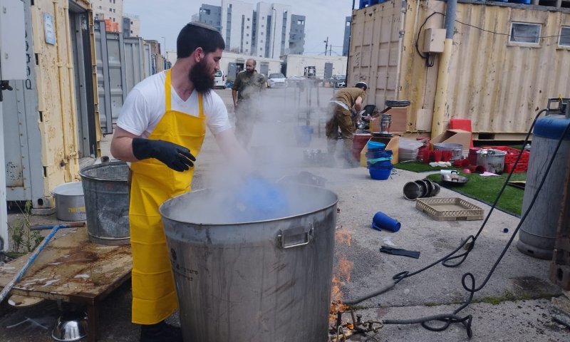 פסח בצה"ל: "מעטפת ברמה של חמישה כוכבים ומעלה"