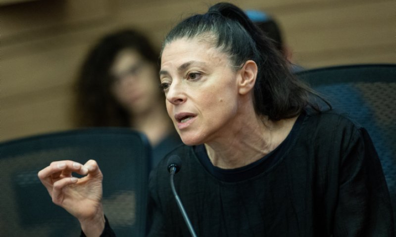 מיכאלי משתלחת בראש ישיבת ההסדר: "תומך טרור"