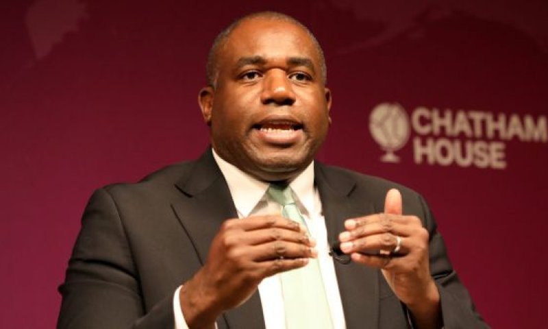 אחרי האיומים: בריטניה מחריפה את צעדיה נגד ישראל