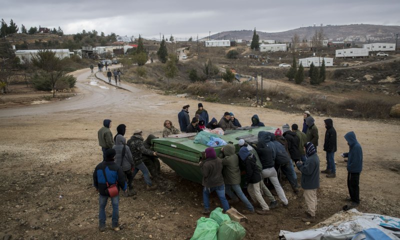 "מריח כמו כפר מימון" נוער הגבעות לא יגיע לעמונה