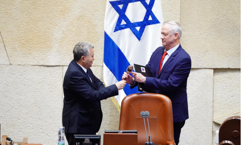 גנץ מונה ליו"ר הכנסת: "נקים ממשלת חירום"