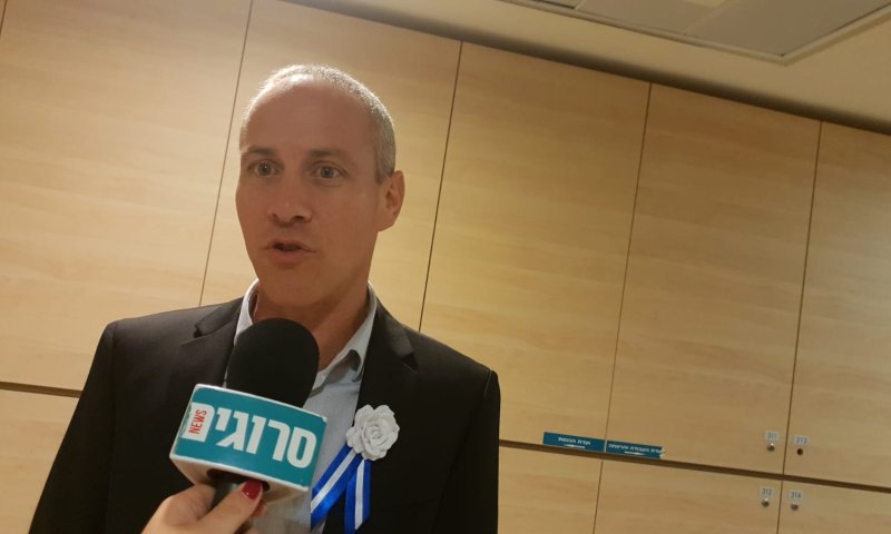 חילי טרופר לסרוגים: "כרגע &ndash; הדברים הולכים לבחירות"