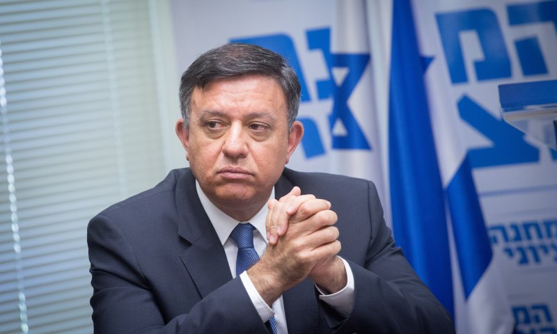 הקרב על האופוזיציה; גבאי: "בודקים את כל האפשרויות"