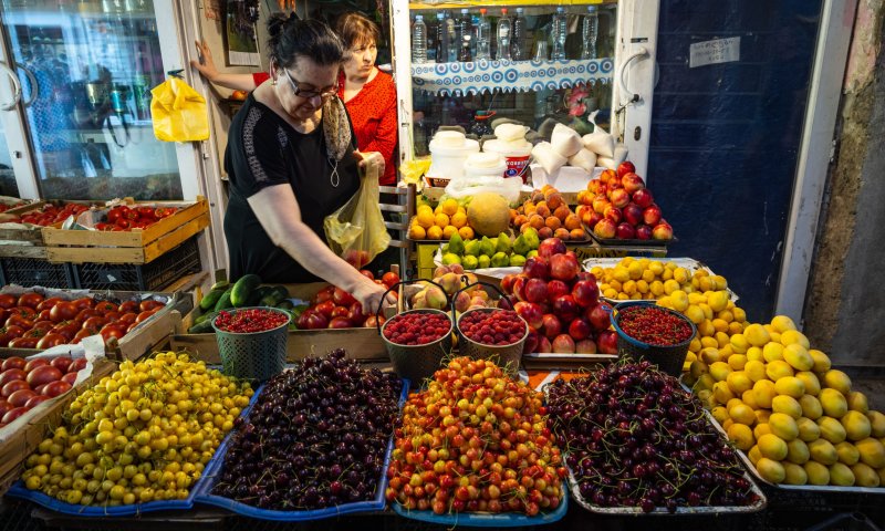 המדד: הפירות התייקרו, בטירוף; מחירי הנעליים ירדו