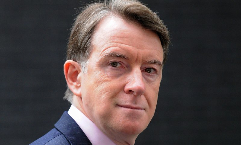 סטארמר זרק את השגריר שלו: "חבר הכי טוב" של אפשטיין