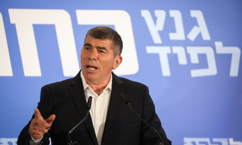 אשכנזי בראיון: "באוהל שלי אני מדבר כמו גולנצ'יק"