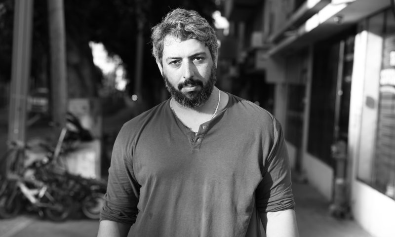 בן זוגה של איה כורם משחרר סינגל חדש אותו כתבו בני הזוג יחד