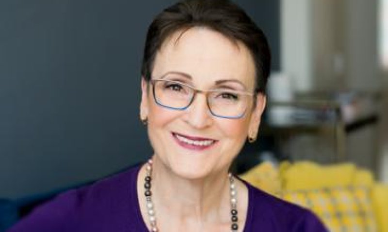 נעמי סטוצ'ינר זכתה בפרס ישראל למפעל חיים