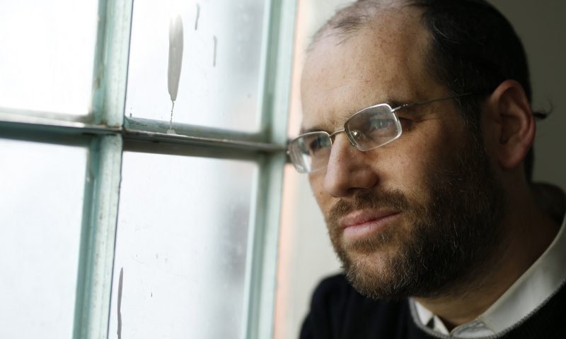 מזל טוב! אהרן רזאל גייס בהצלחה את אלבומו החדש