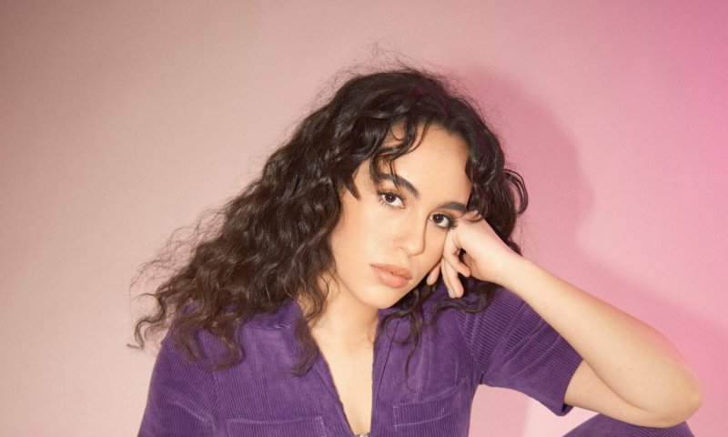 נועם קליינשטיין: "הפעם נגעתי ישר ברגש, בלי להתנצל"