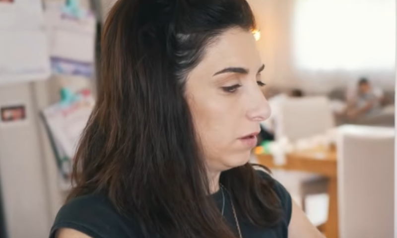 "אין לי מושג איך לגדל אתכם"