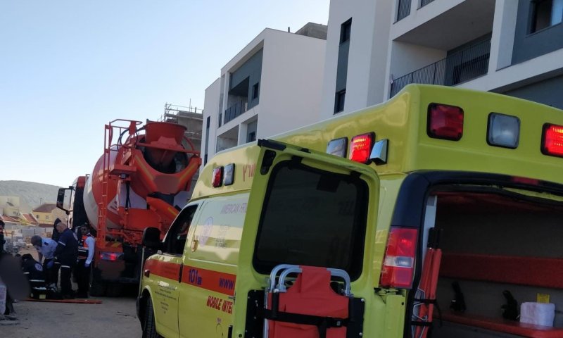 בת ים: גבר כבן 70 הותקף בחוף הים. מצבו קשה