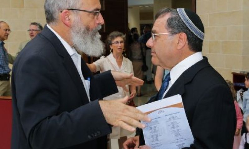 הרב ריסקין מרוצה: "חלק מתהליך הסטורי חשוב"