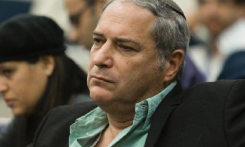 חרף החלטת הפרקליטות: ליברמן פורש מתפקידו