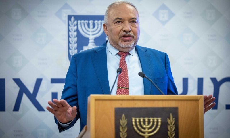 אחרי שעורר סערה: ליברמן פרסם פוסט הבהרה