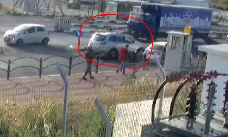 עוצר, יורה ונמלט: תיעוד פיגוע הירי בצומת תפוח.צפו