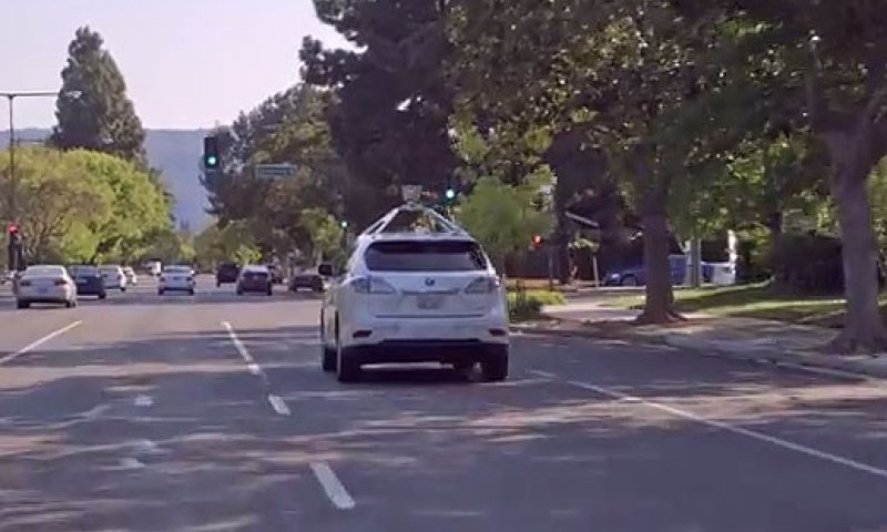 מדהים: מכונית העתיד שנוסעת ללא נהג