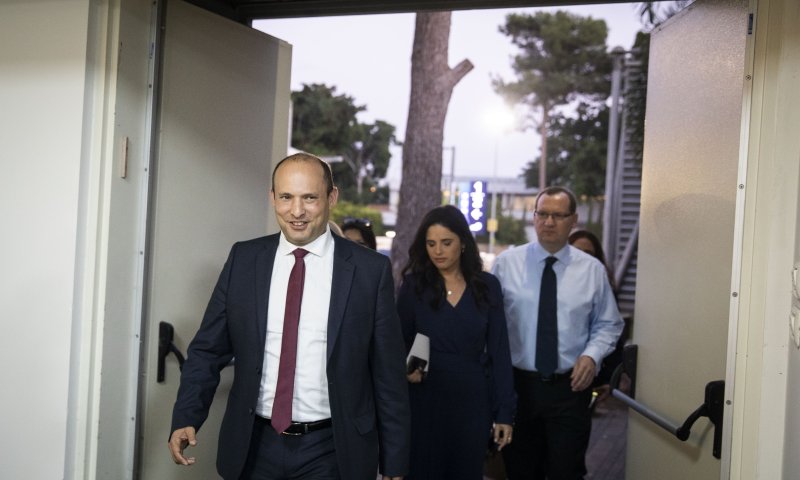 הסיכוי של ימינה בממשלה: וועדת חוקה ותיק הבריאות