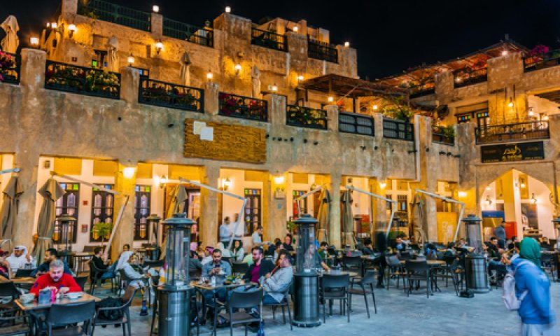 העיתונאי הישראלי נזרק ממסעדה בקטאר