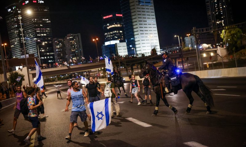 נתון מפתיע: כמה ישראלים תומכים בחסימות כבישים?