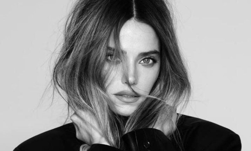 התעלפנו: הלוקים הצנועים והמפילים של רותם סלע