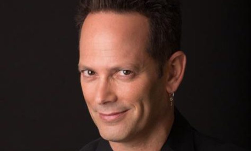 מהקומדי סטור לערוץ 20: הג'וב החדש של גיל ססובר