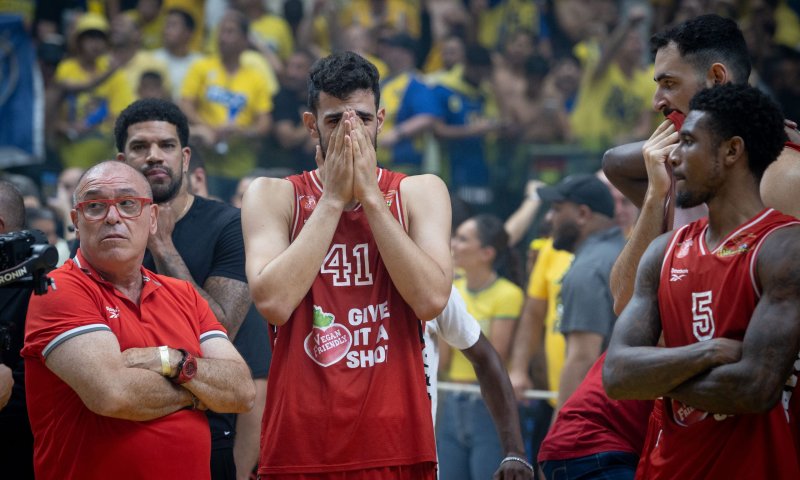 תמיכה רחבה בהפועל ת"א: "הספורט שייך לאוהדים"
