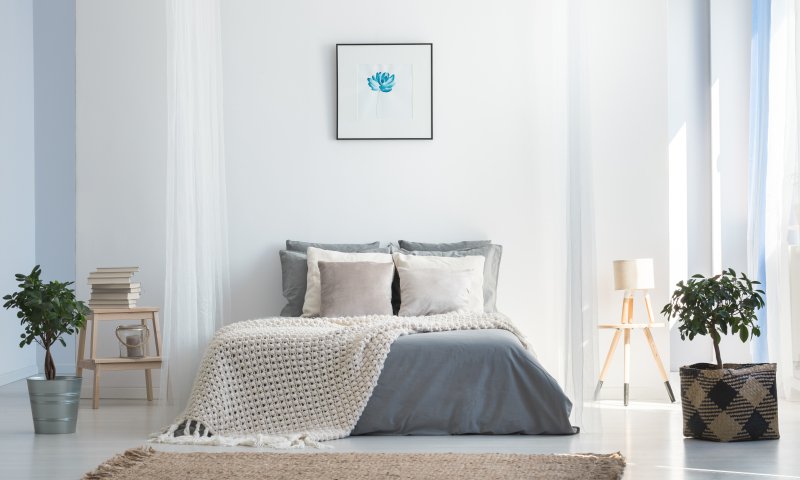 לשדרג בכיף: 8 טריקים פשוטים לעיצוב חדר השינה