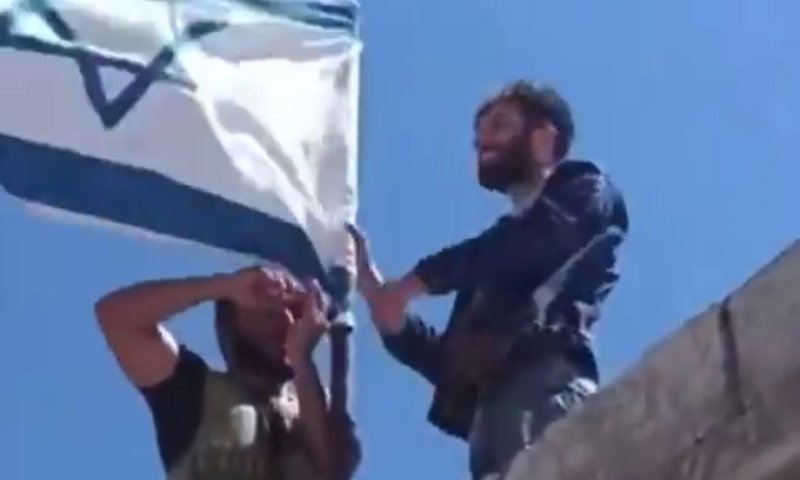 בדרך לסיפוח? הדרוזים בסווידא מניפים דגלי ישראל מהגגות